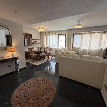 Lejlighed 3 Junto A Playa Postiguet Con Terraza By Turihome Alicante