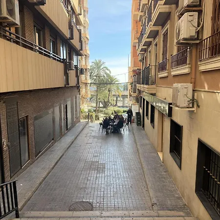 Apartamento 3 Junto A Playa Postiguet Con Terraza By Turihome *